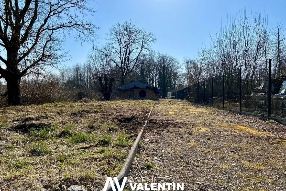 Terrain de loisir de 1821 m² avec étang et chalet à Moulins-lès-Metz 