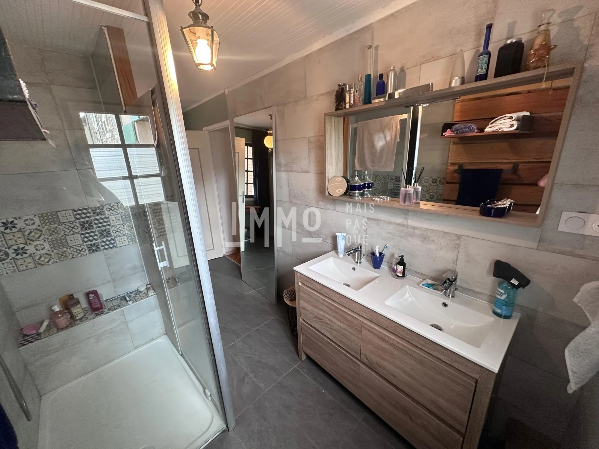 Maison à Mayet avec 3 chambres, jardin et dépendance - Qualité et confort 