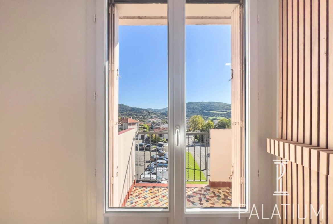 Appartement T3 rénové de 49 m² à Gap avec terrasse et cave 