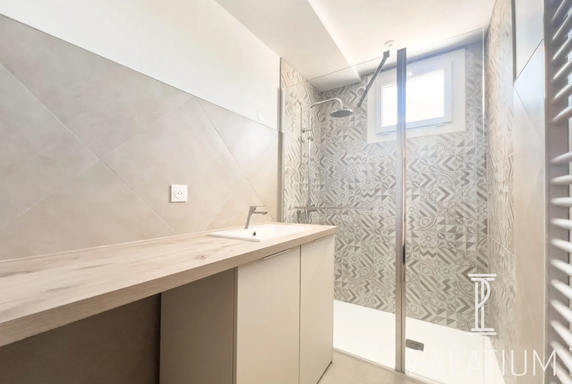 Appartement T3 rénové de 49 m² à Gap avec terrasse et cave 