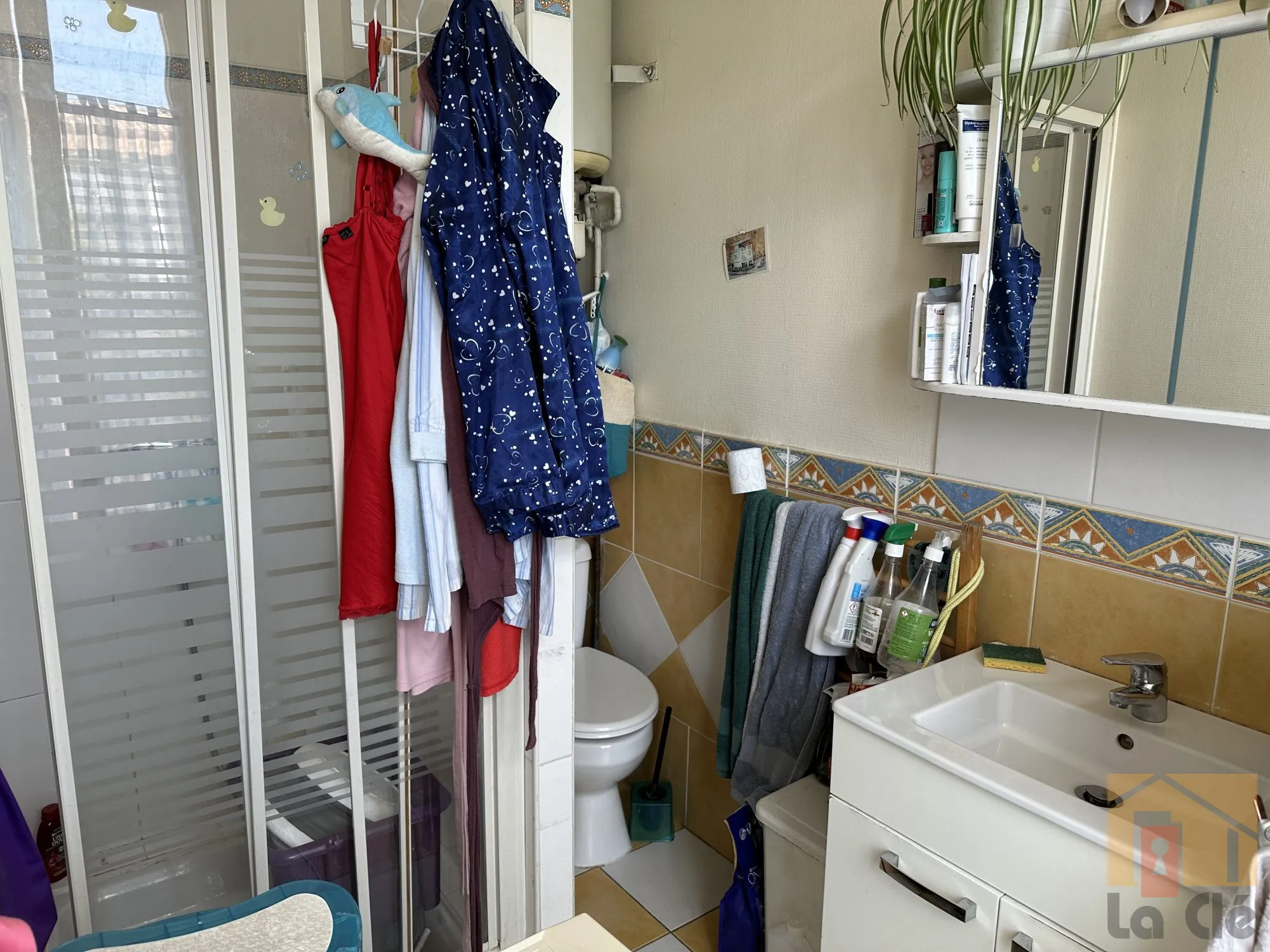 Immeuble à vendre à Agen avec deux appartements locatifs au cœur du centre-ville 