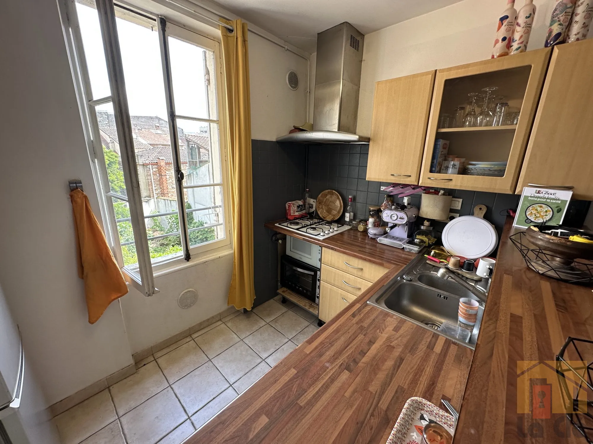 Immeuble à vendre à Agen avec deux appartements locatifs au cœur du centre-ville 