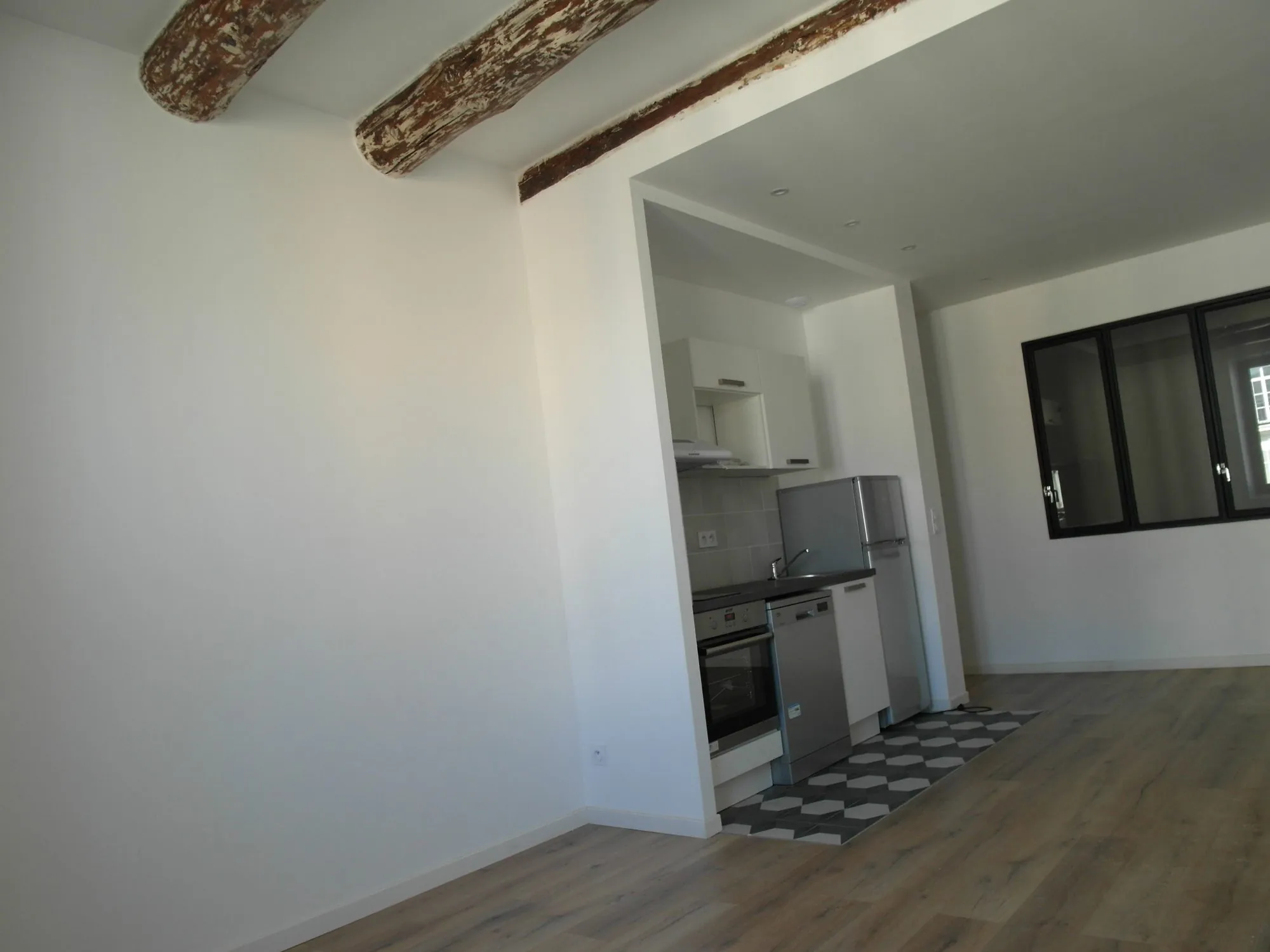 Appartement 2 pièces rénové dans le centre de Marseille - investissement locatif ou résidence 