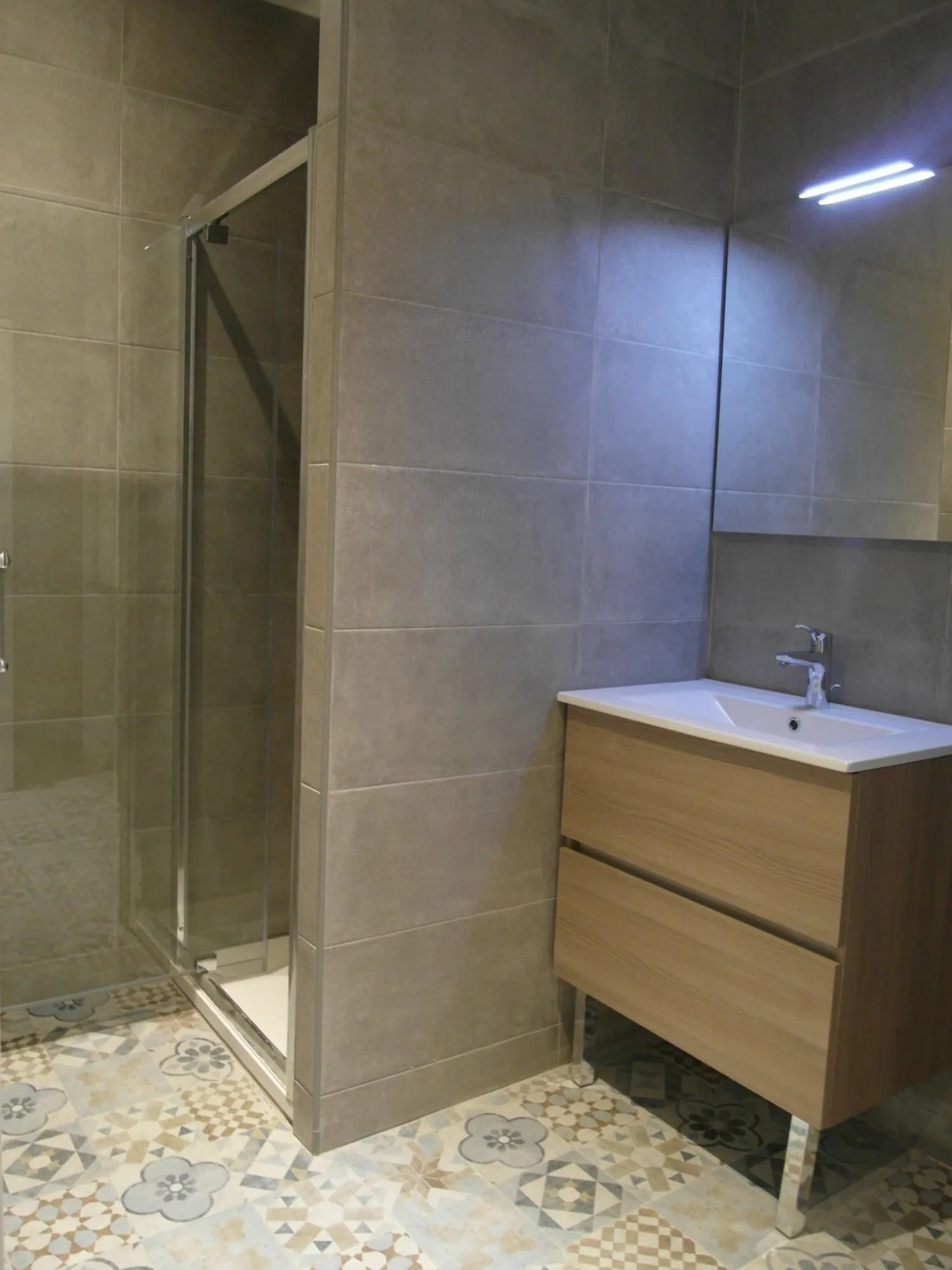 Appartement 2 pièces rénové dans le centre de Marseille - investissement locatif ou résidence 