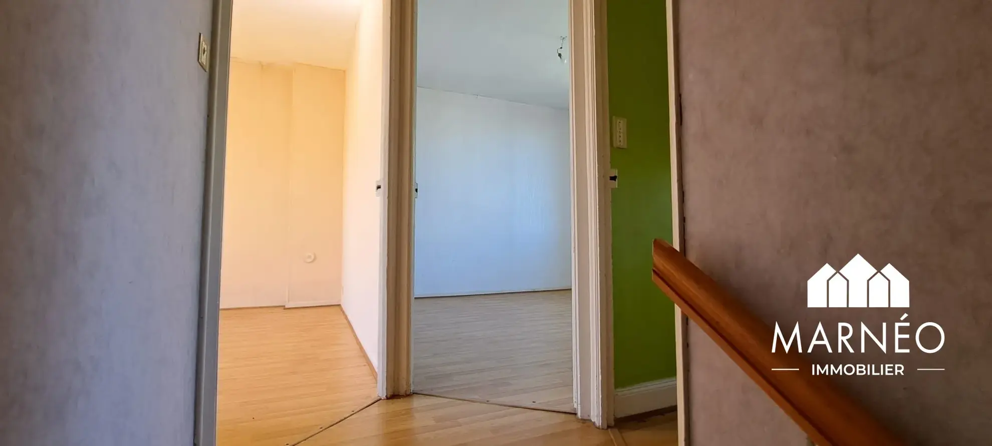 Maison en pierre à rénover avec jardin et garage à Châlons-en-Champagne 