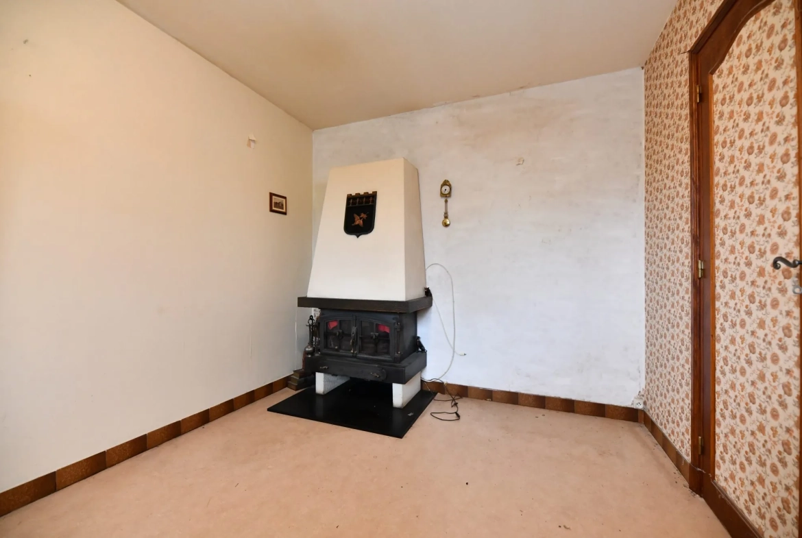 Maison familiale de 115 m² à Pleaux avec garage et véranda 