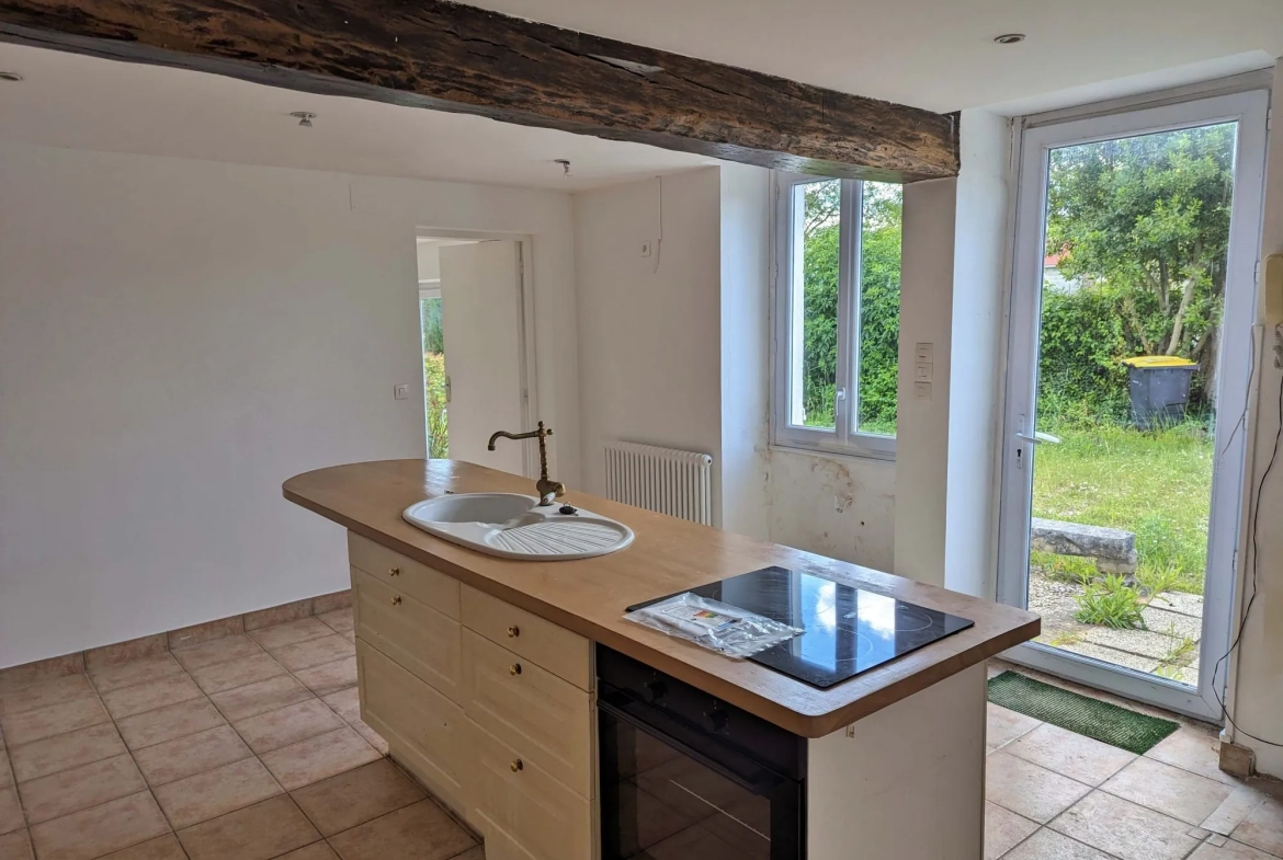 Grande maison à rénover avec jardin près de Vermenton - Potentiel exceptionnel 