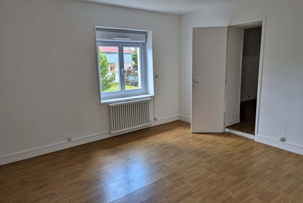 Grande maison à rénover avec jardin près de Vermenton - Potentiel exceptionnel 
