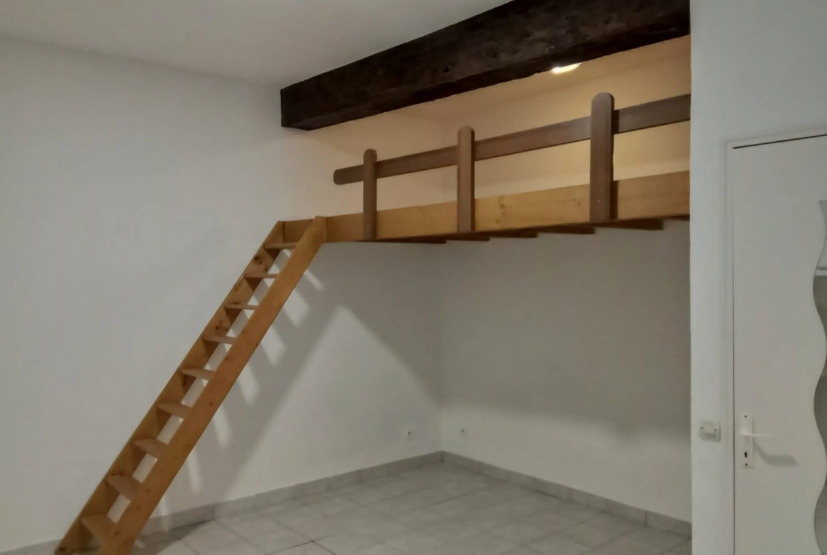Vente Studio à Bordeaux Centre près de Victoire – 25 m² rénové 