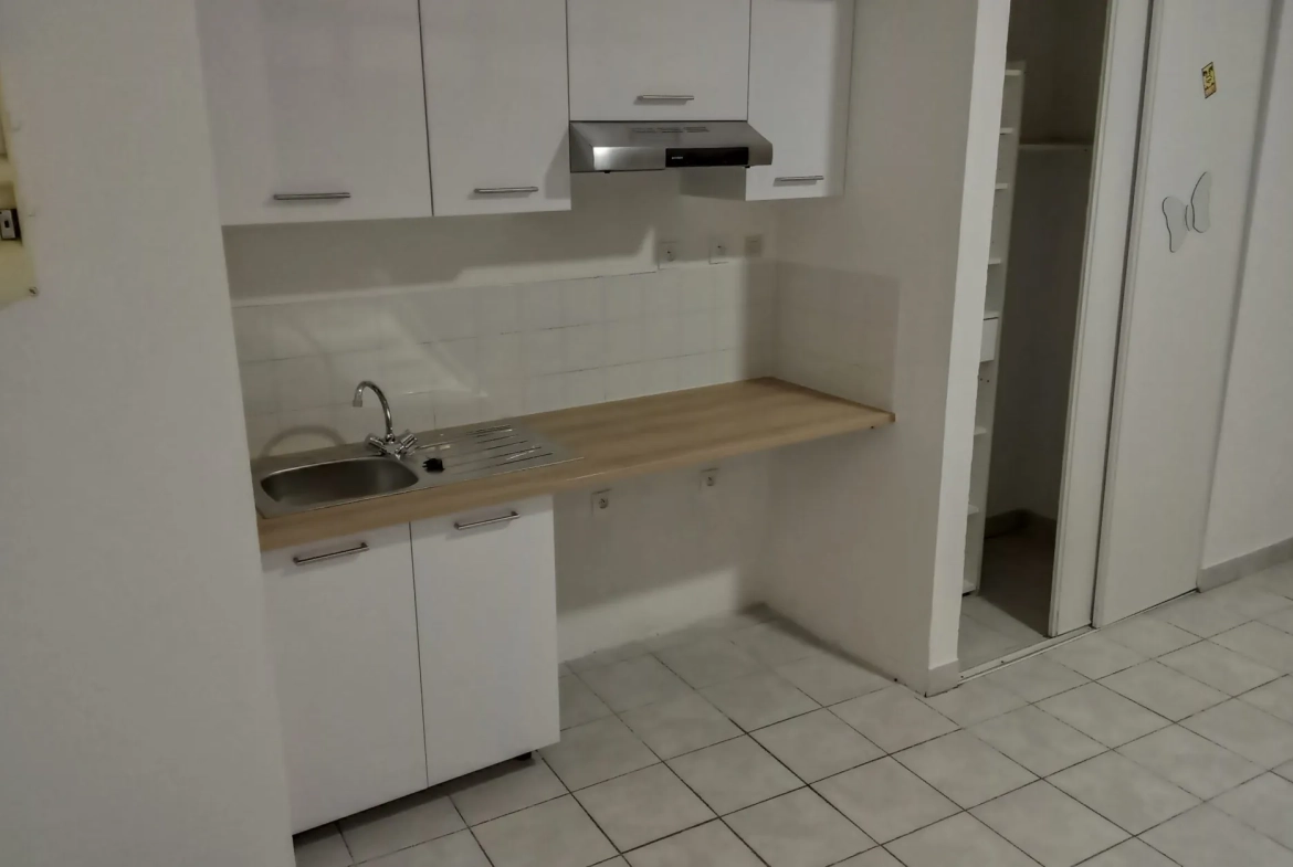 Vente Studio à Bordeaux Centre près de Victoire – 25 m² rénové 