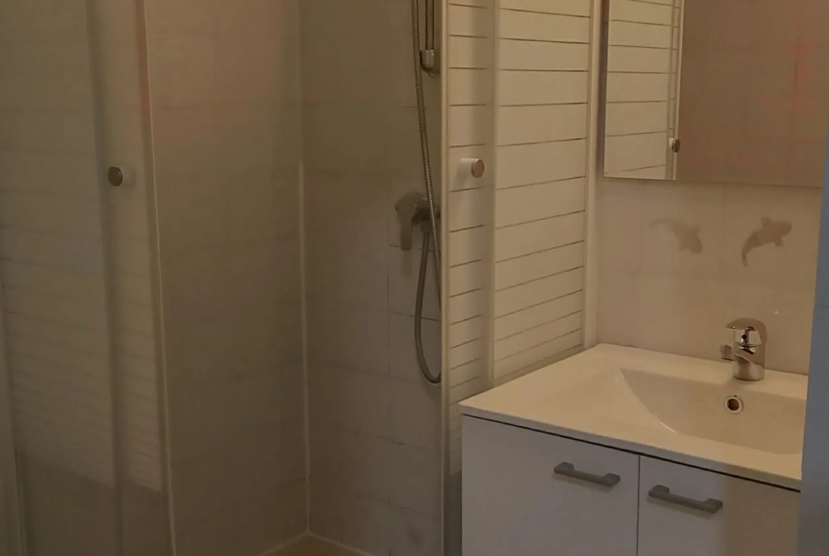 Vente Studio à Bordeaux Centre près de Victoire – 25 m² rénové 