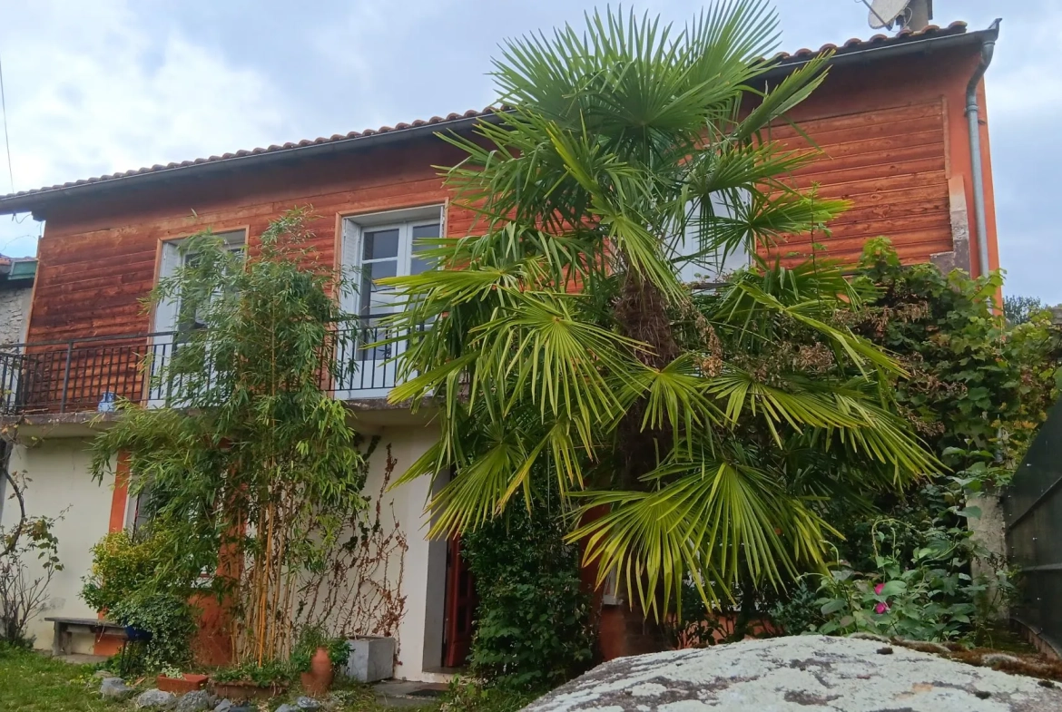Maison à vendre à Aspet (31160) - 120 m² avec jardin et stationnement 