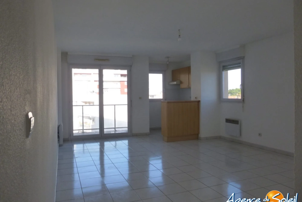 Appartement T2 avec parking, piscine et balcon à Perpignan 