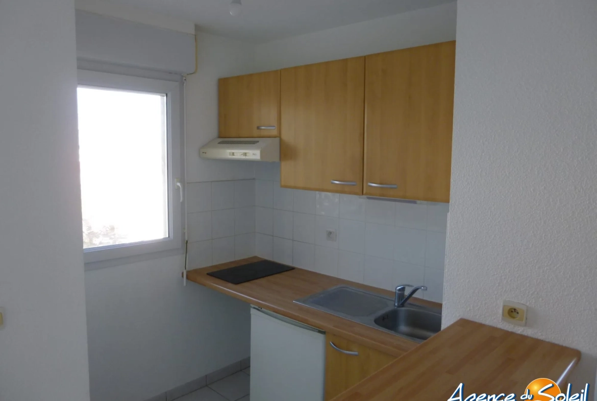 Appartement T2 avec parking, piscine et balcon à Perpignan 