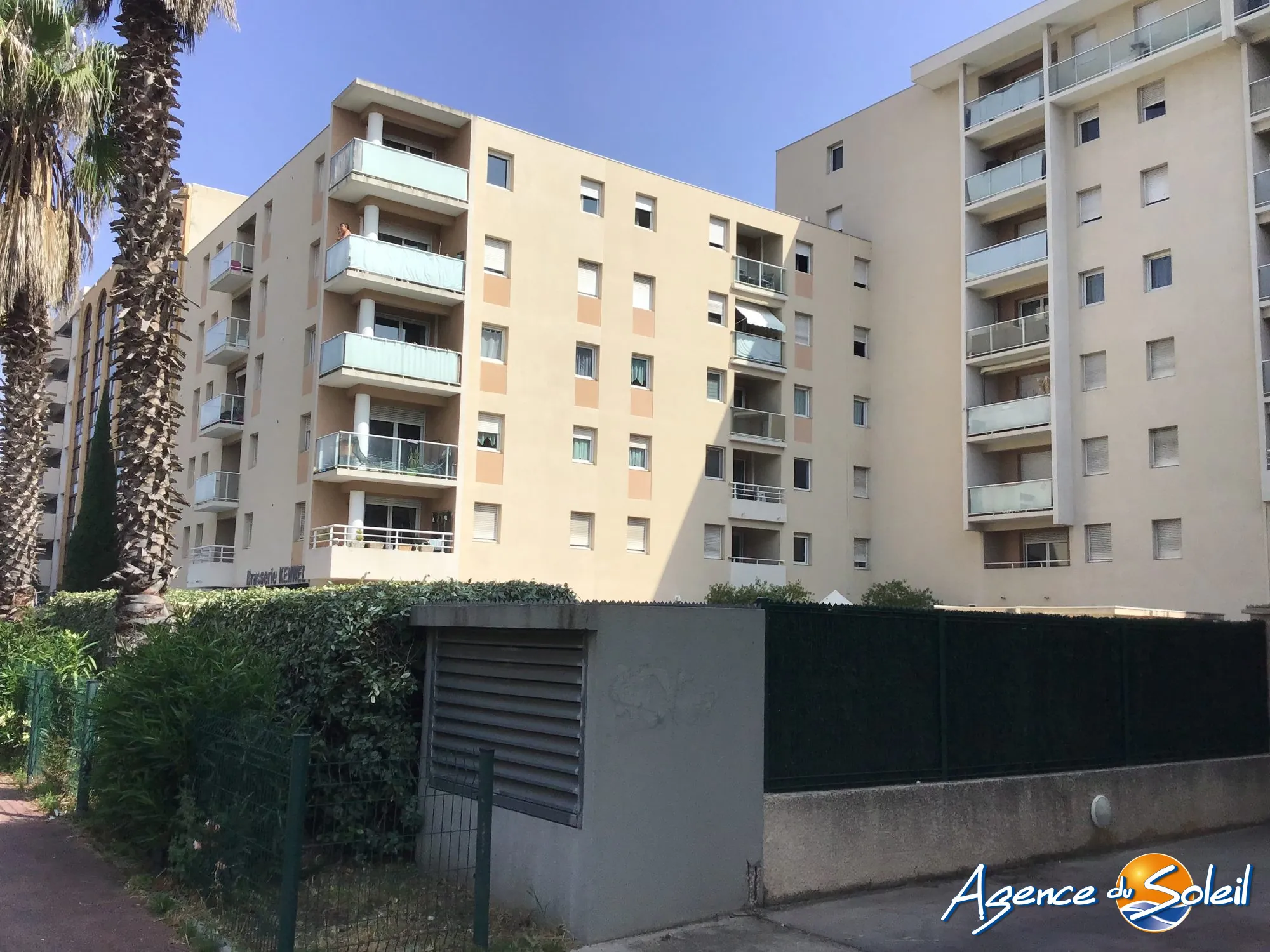 Appartement T2 avec parking, piscine et balcon à Perpignan 