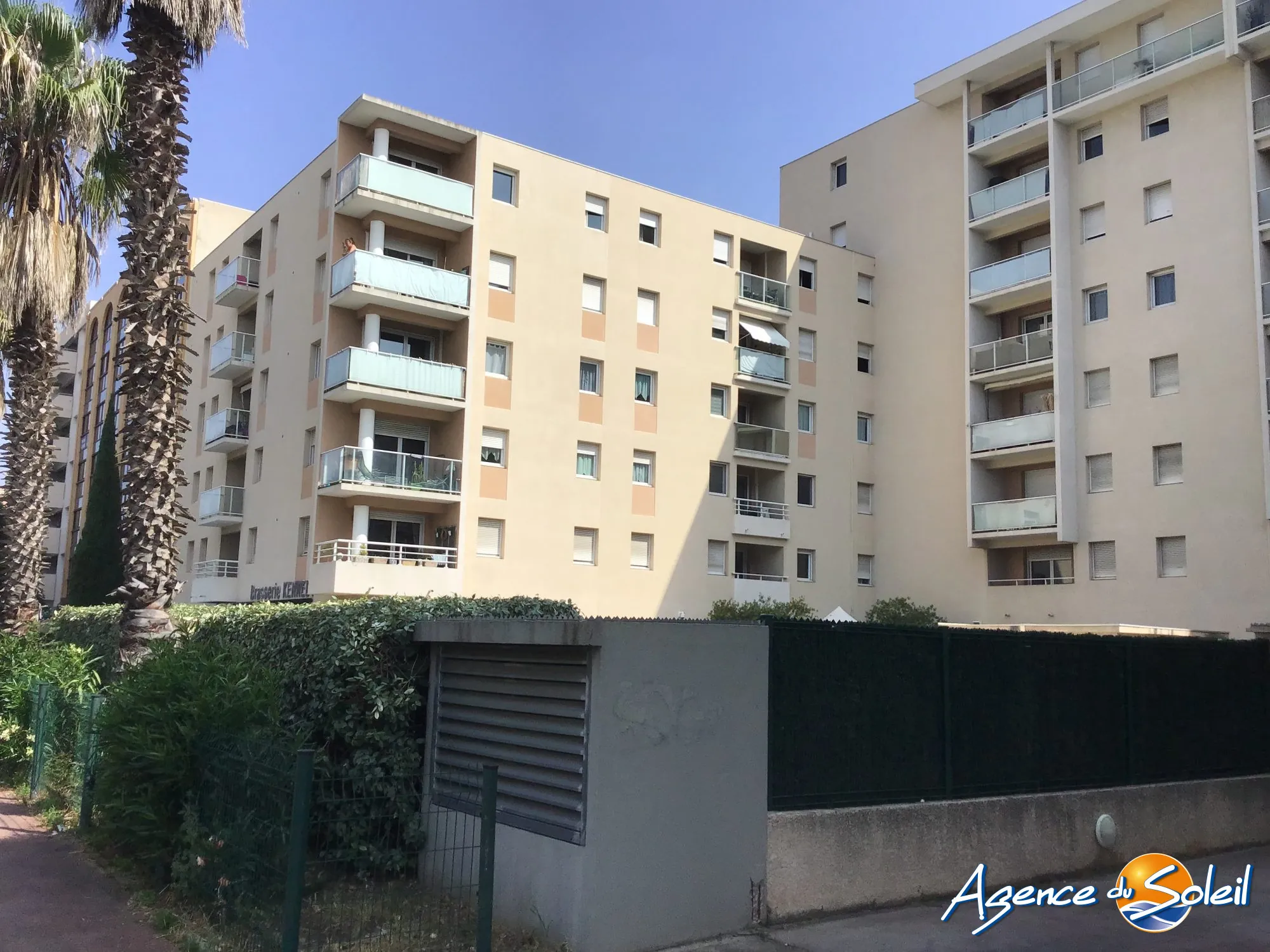 Appartement T2 avec parking, piscine et balcon à Perpignan 