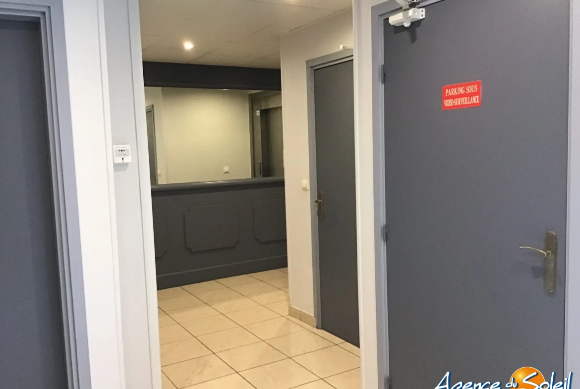 Appartement T2 avec parking, piscine et balcon à Perpignan 
