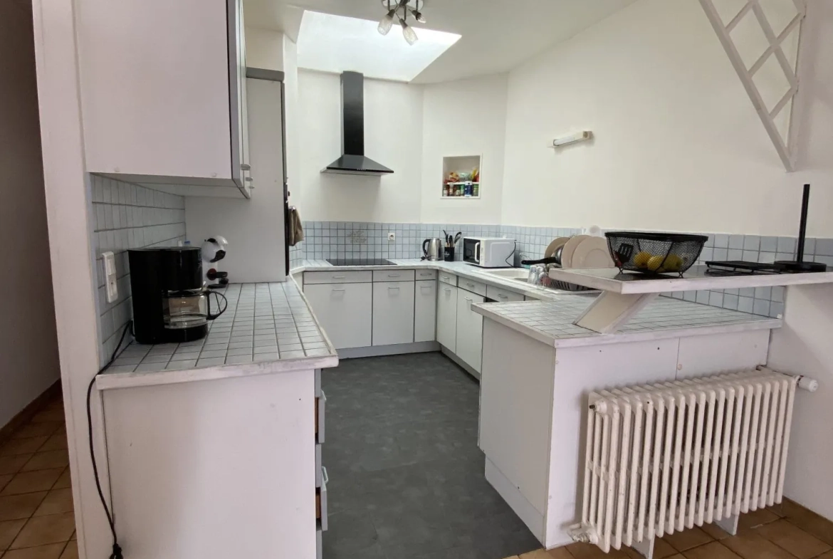 Appartement à vendre à Noyon, 2 chambres, balcon, locatif, charmant et lumineux 