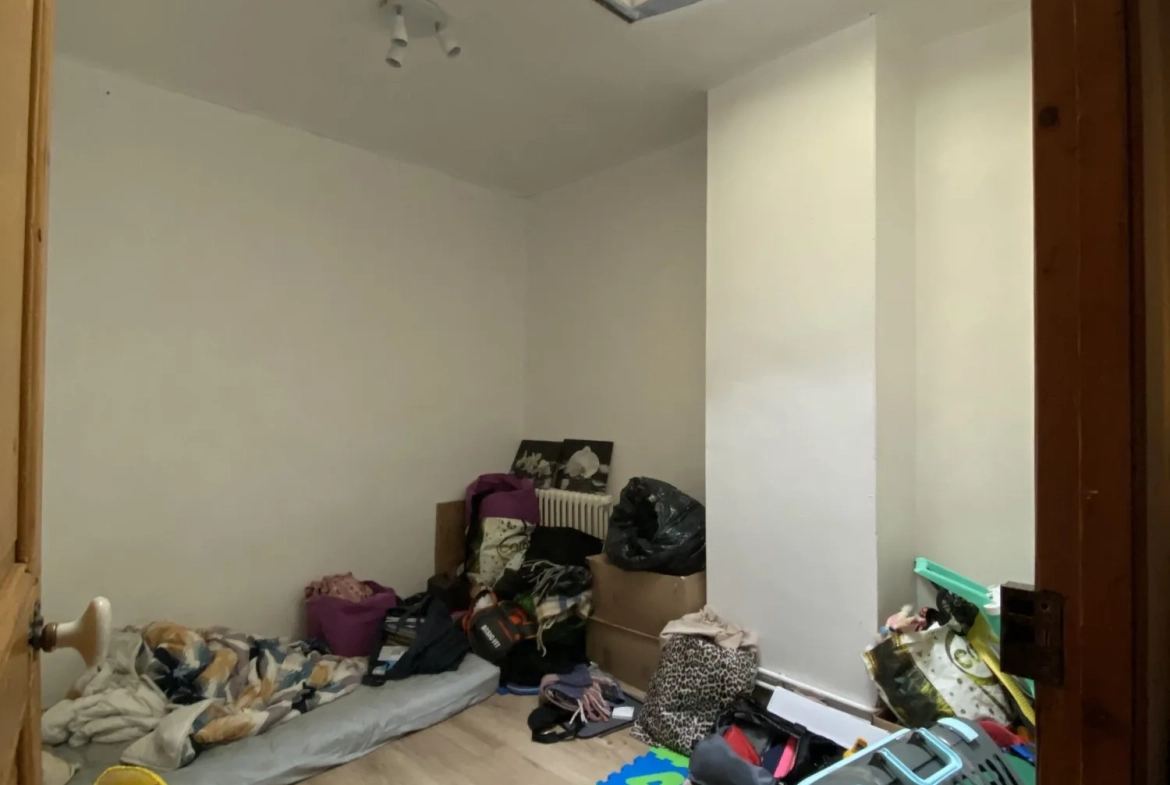 Appartement à vendre à Noyon, 2 chambres, balcon, locatif, charmant et lumineux 