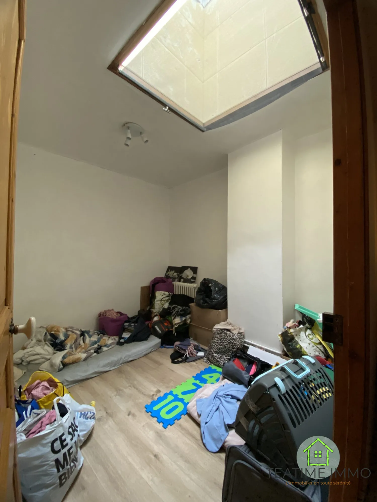 Appartement à vendre à Noyon, 2 chambres, balcon, locatif, charmant et lumineux 
