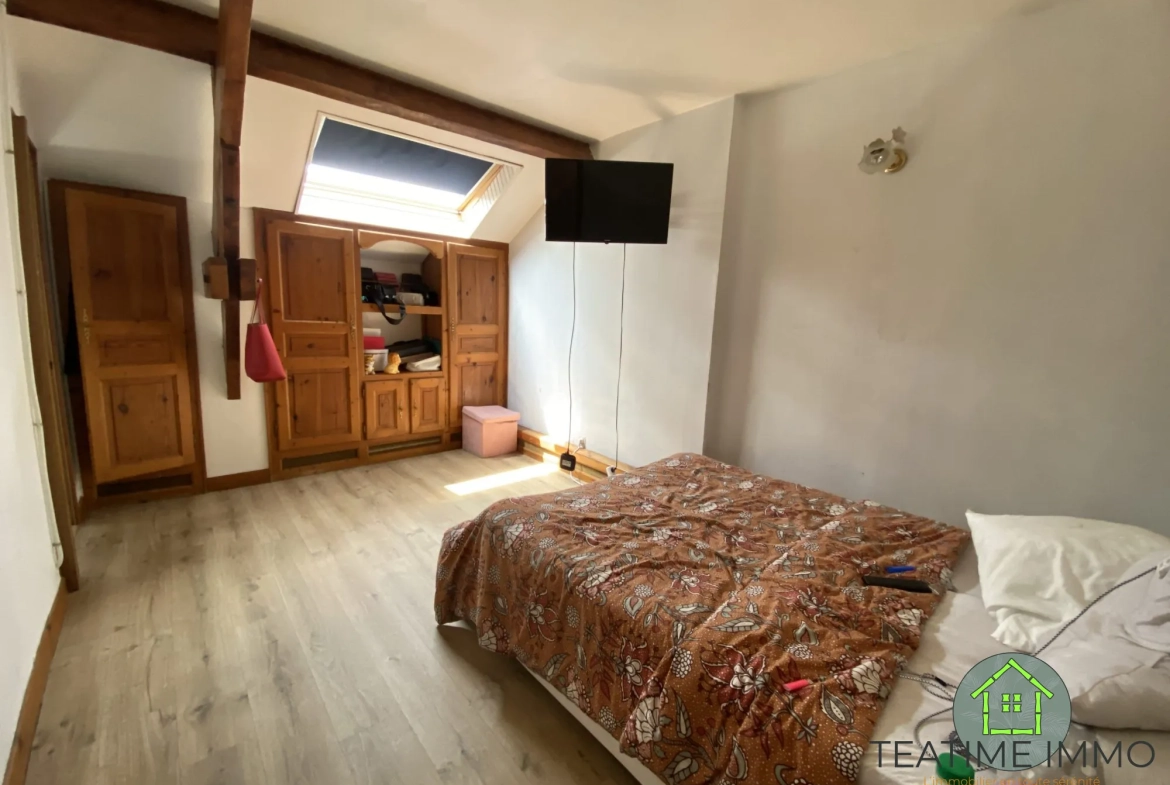 Appartement à vendre à Noyon, 2 chambres, balcon, locatif, charmant et lumineux 