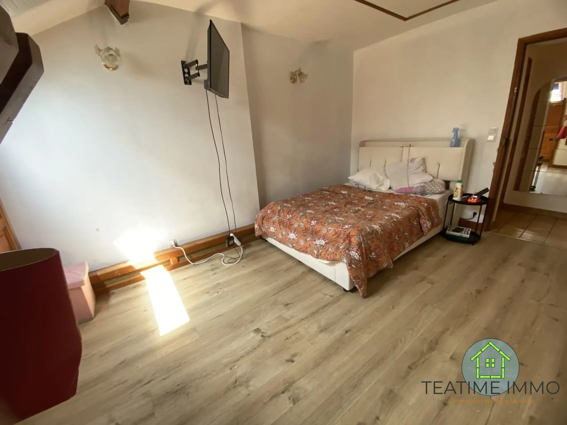 Appartement à vendre à Noyon, 2 chambres, balcon, locatif, charmant et lumineux 