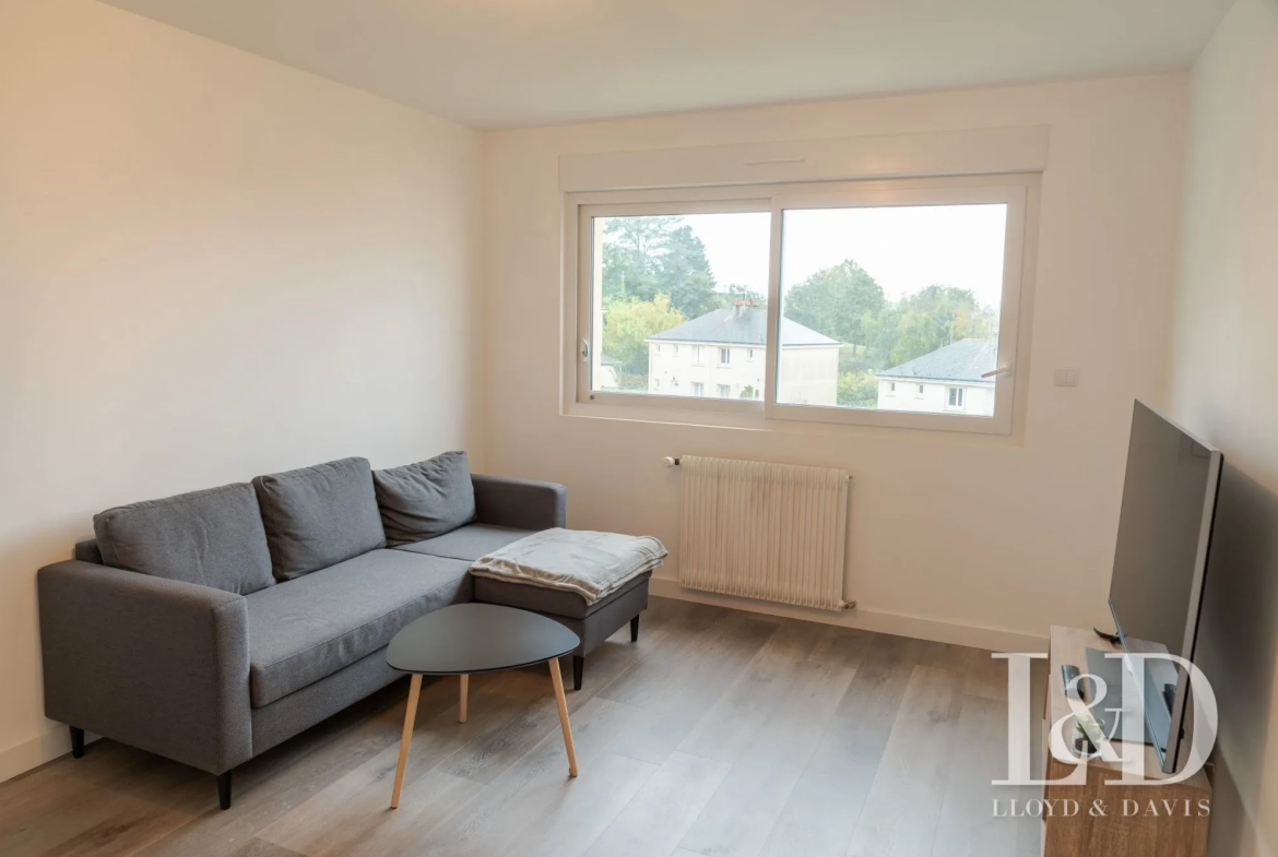 Appartement rénové de 80 m² à vendre à Saumur, excellent pour investissement 