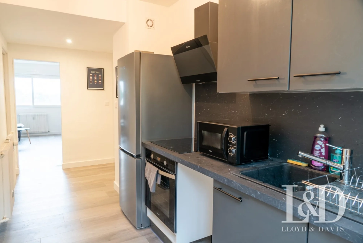 Appartement rénové de 80 m² à vendre à Saumur, excellent pour investissement 
