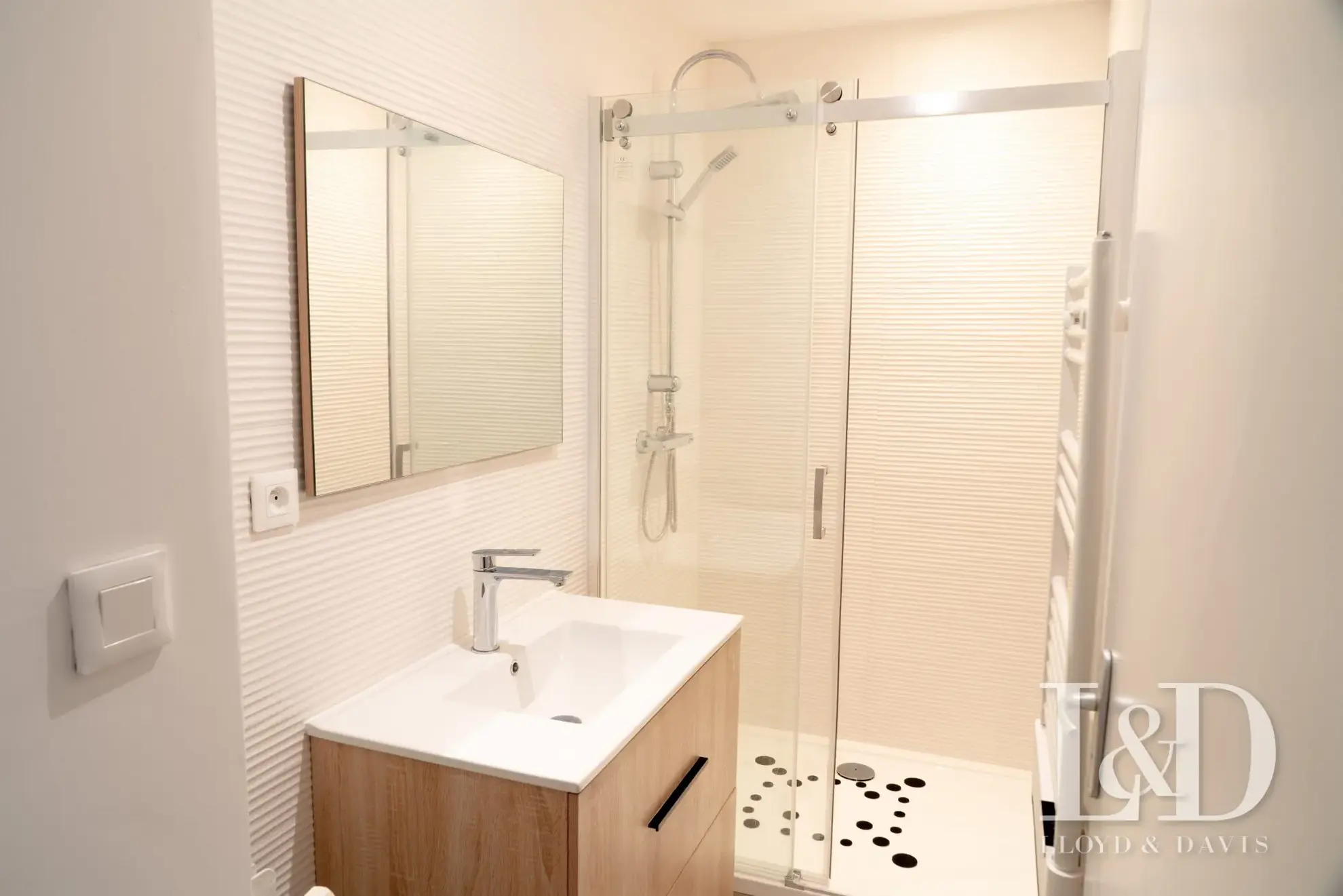 Appartement rénové de 80 m² à vendre à Saumur, excellent pour investissement 