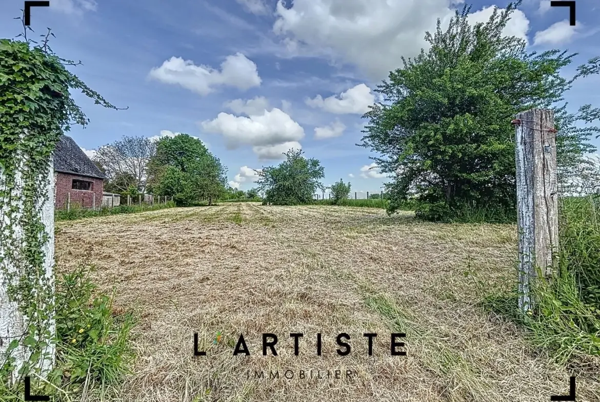Terrain à bâtir de 2494 m² à La Londe, secteur recherché et viabilisé 