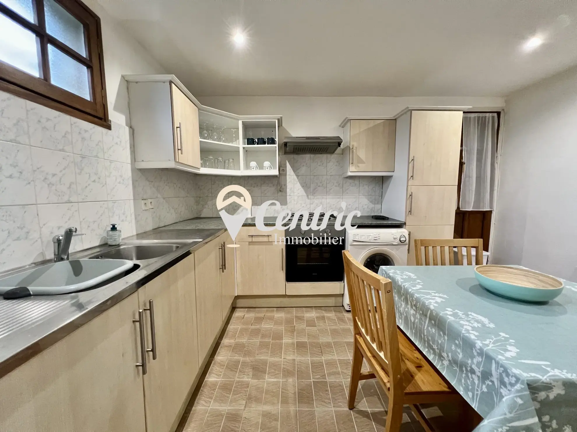 Maison de Bourg en Pierre avec Terrain à Neuvy-Bouin - Opportunité à 70 000 € 