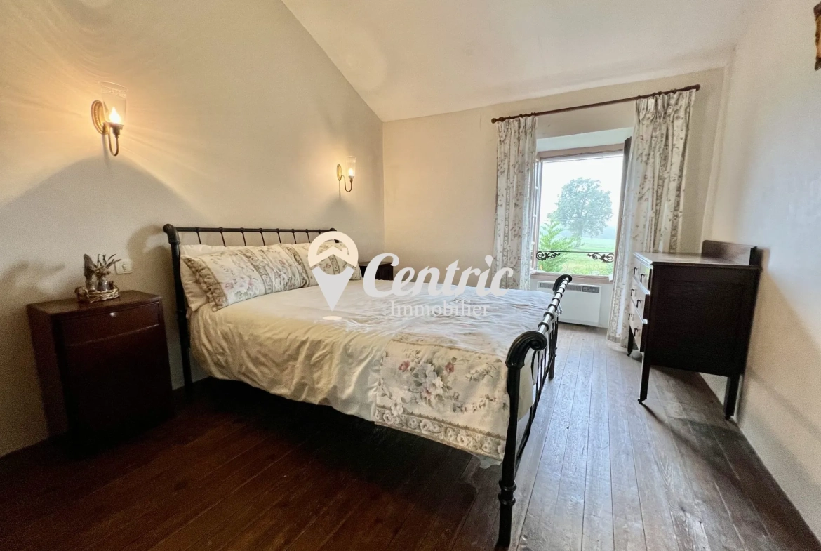 Maison de Bourg en Pierre avec Terrain à Neuvy-Bouin - Opportunité à 70 000 € 