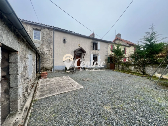 Maison de Bourg en Pierre avec Terrain à Neuvy-Bouin - Opportunité à 70 000 €