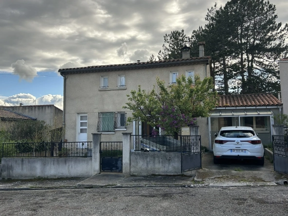 Vente maison avec jardin, dépendance et vue sur Limoux