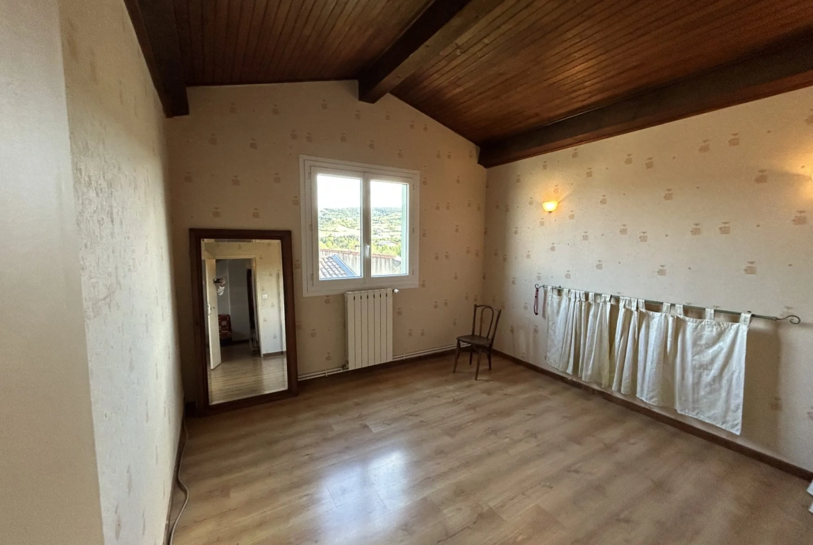 Vente maison avec jardin, dépendance et vue sur Limoux 