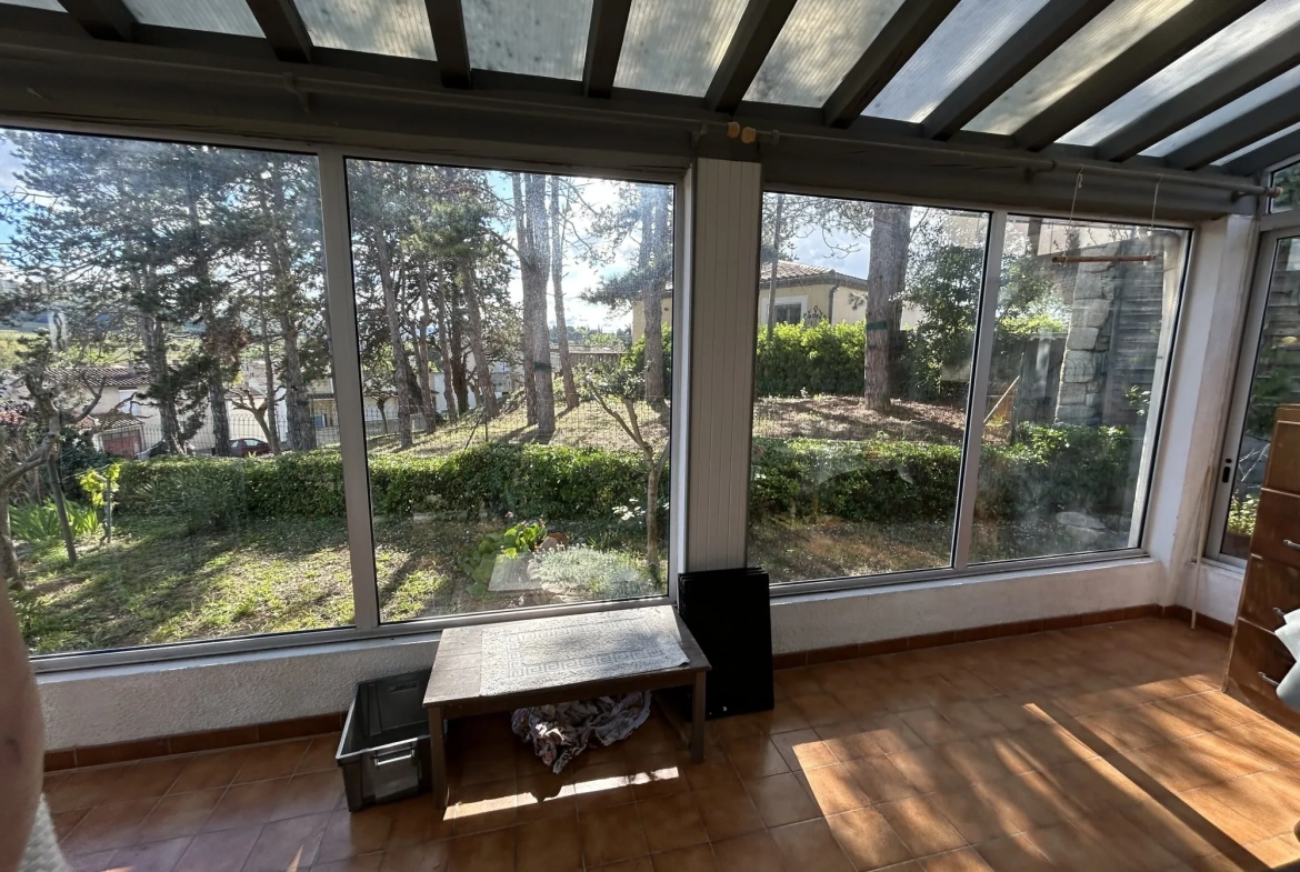 Vente maison avec jardin, dépendance et vue sur Limoux 