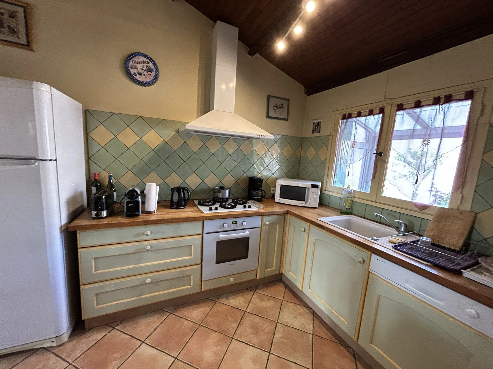 Vente maison avec jardin, dépendance et vue sur Limoux 