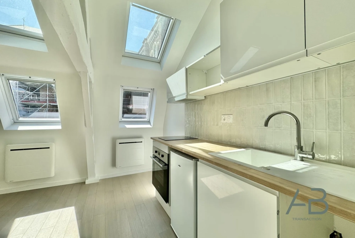 Appartement T2 à Lille Gambetta – 27,50 m², faible charges et proximité des commodités 