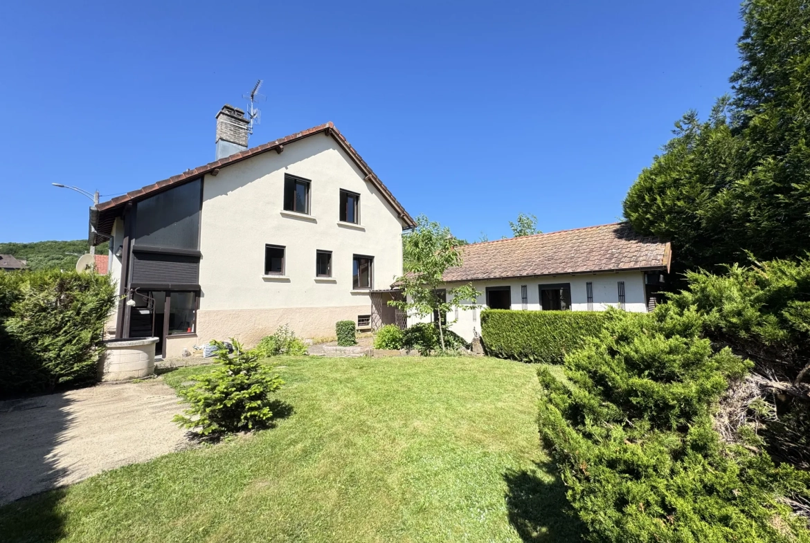 Maison à rénover de 6 pièces avec jardin à Belfort proche Valdoie 