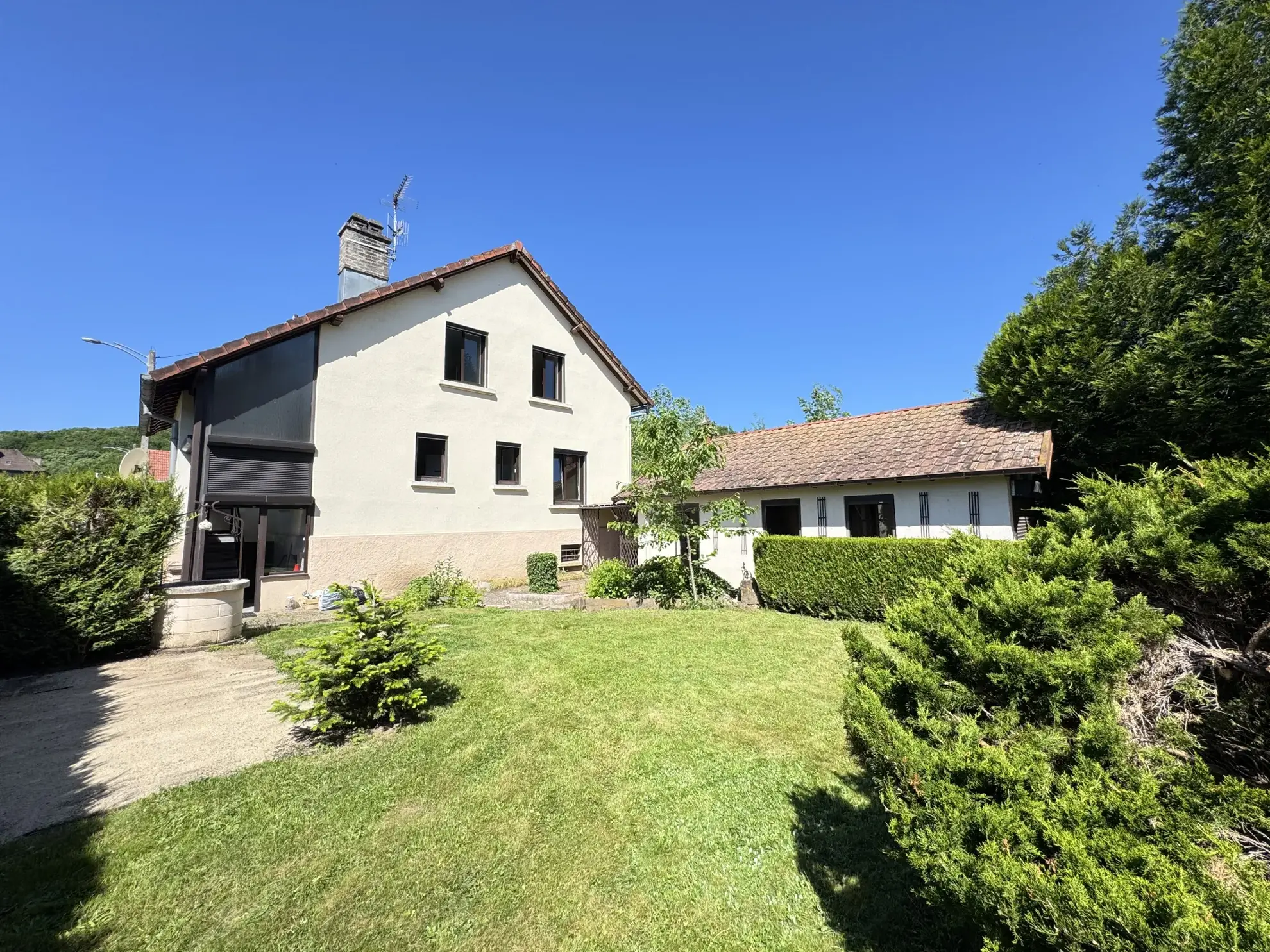 Maison à rénover de 6 pièces avec jardin à Belfort proche Valdoie 