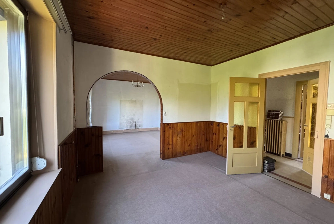 Maison à rénover de 6 pièces avec jardin à Belfort proche Valdoie 
