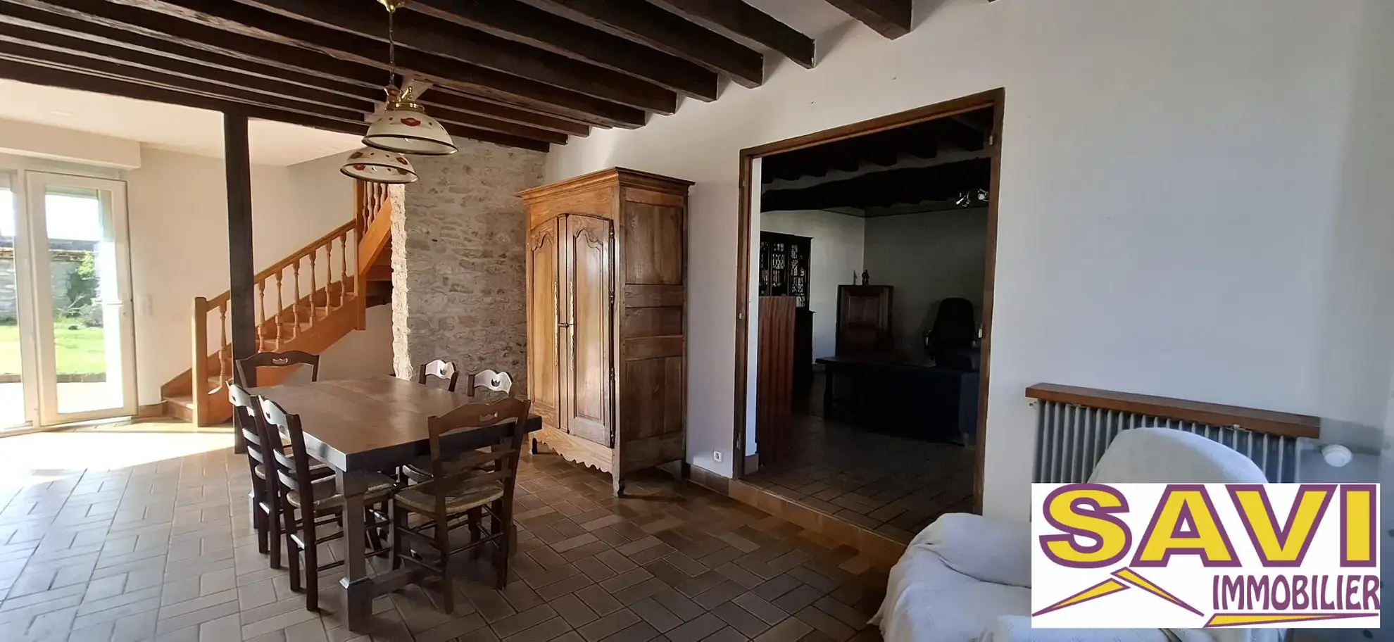 Maison de bourg avec 5 chambres et jardin à Bransles (77) 