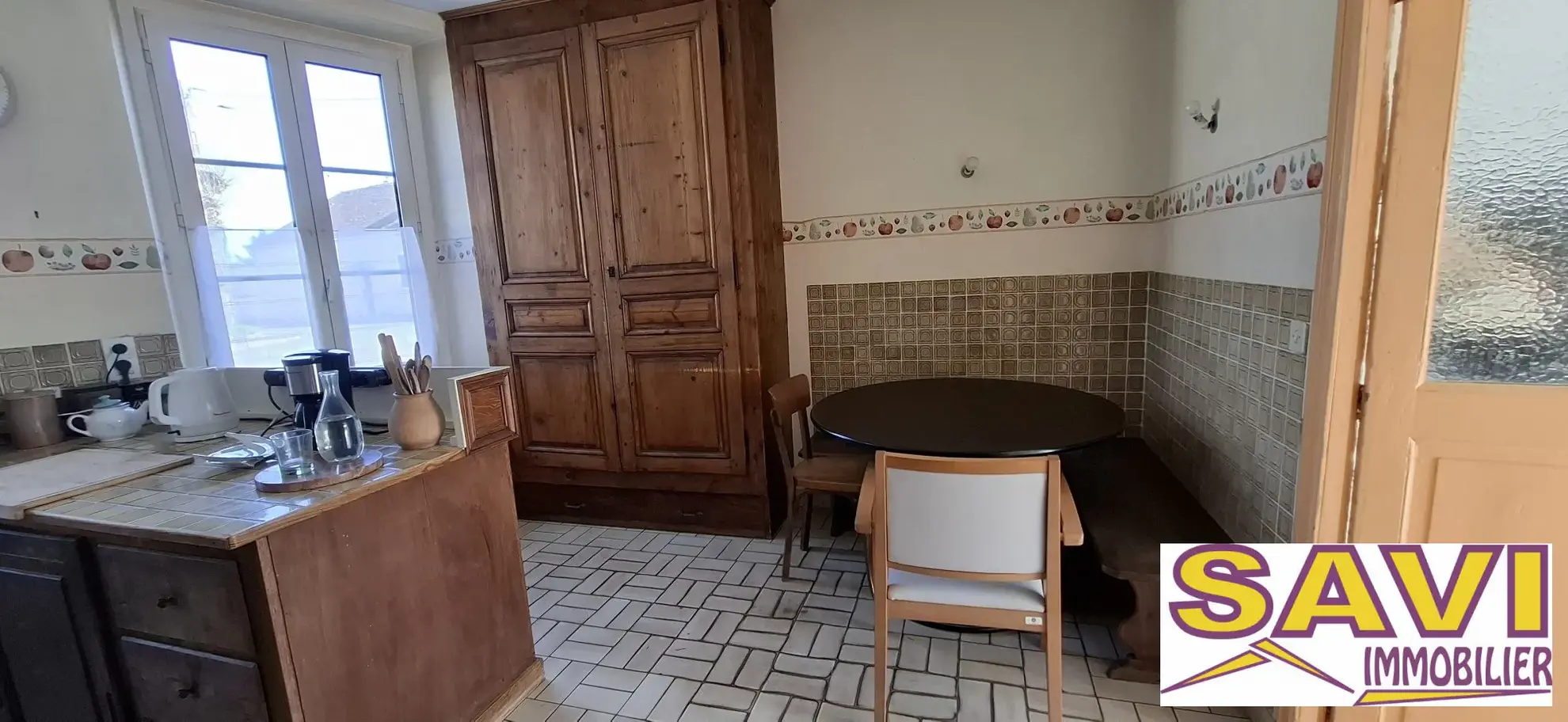 Maison de bourg avec 5 chambres et jardin à Bransles (77) 