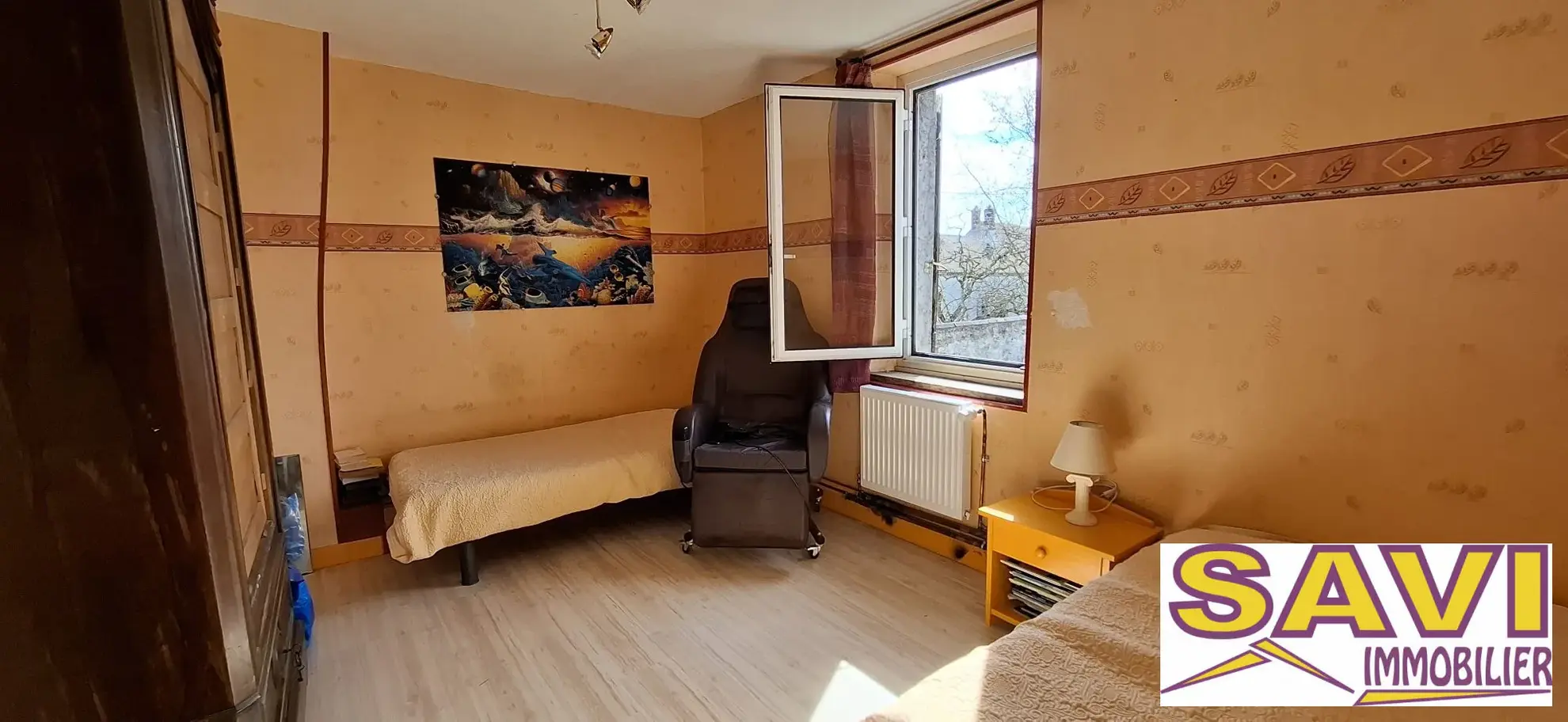 Maison de bourg avec 5 chambres et jardin à Bransles (77) 