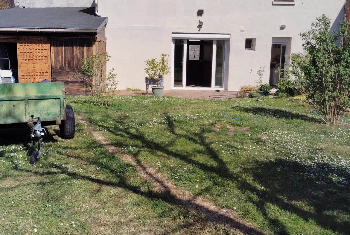 Maison de bourg avec 5 chambres et jardin à Bransles (77) 