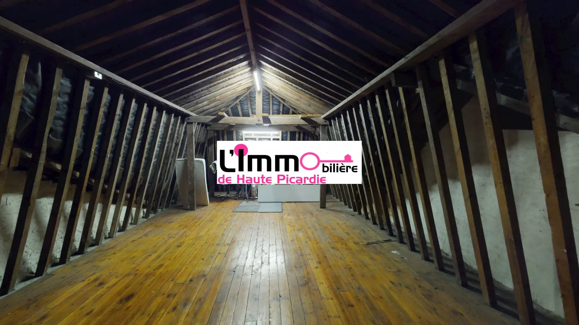 Maison familiale à vendre à Chaulnes - 156 m² avec terrain de 1253 m² 
