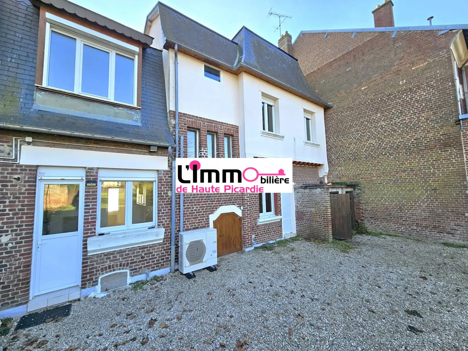 Maison familiale à vendre à Chaulnes - 156 m² avec terrain de 1253 m² 