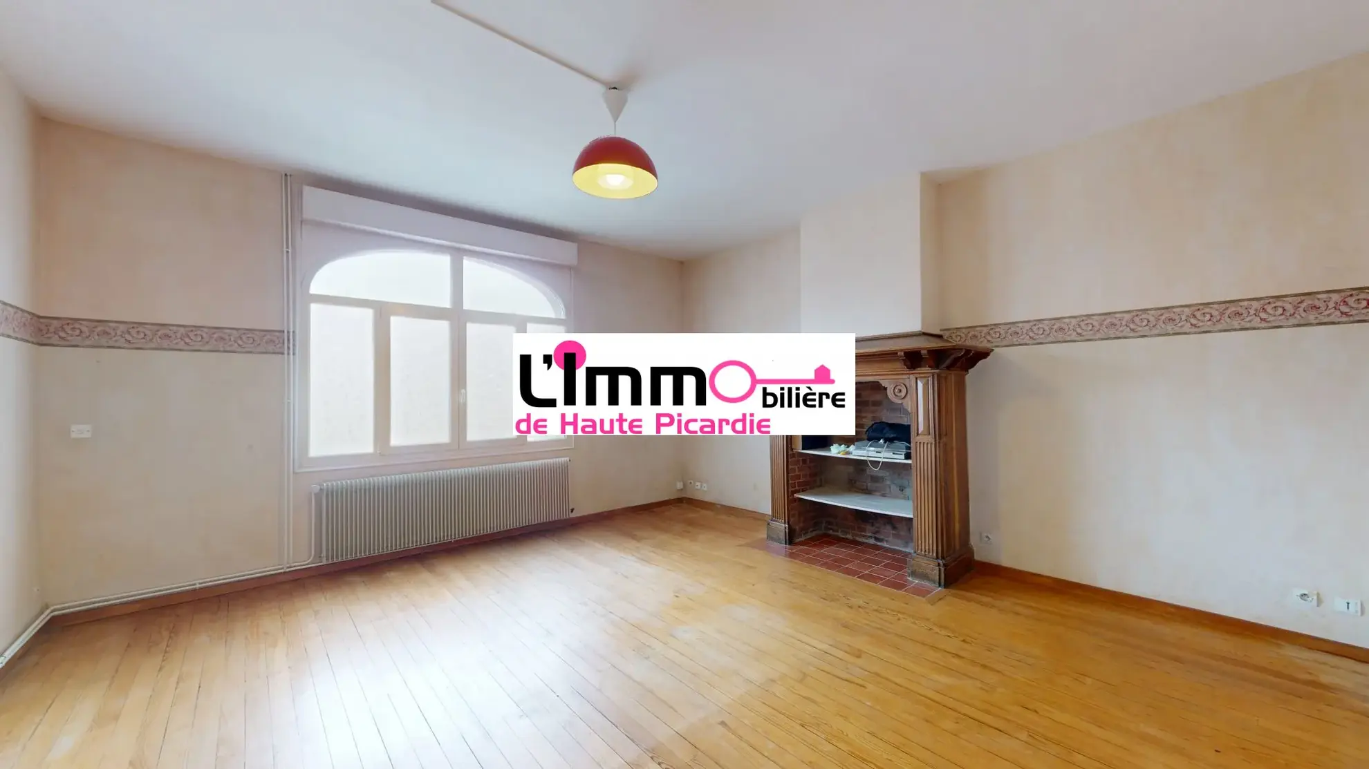 Maison familiale à vendre à Chaulnes - 156 m² avec terrain de 1253 m² 