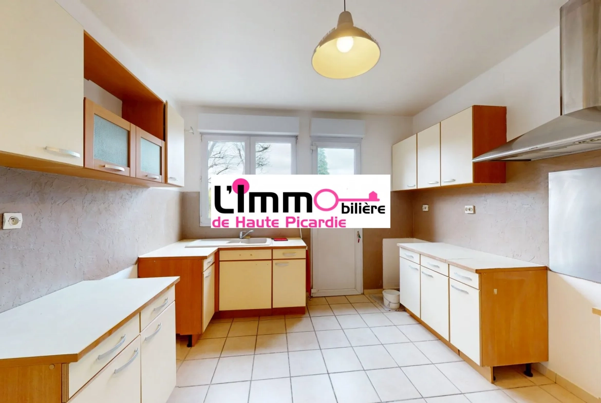 Maison familiale à vendre à Chaulnes - 156 m² avec terrain de 1253 m² 