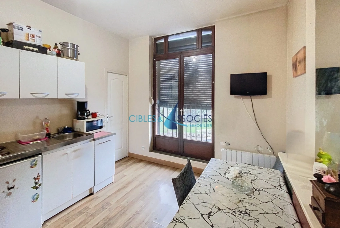 Immeuble de rapport à Sainte-Catherine de 110 m² avec potentiel locatif 
